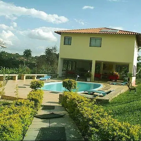 Chalés Colina de Casa Branca-2